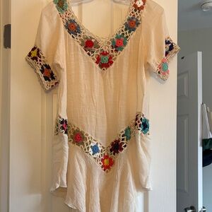 Source Unknown Cream Tunic with Multicolor Crochet Trim